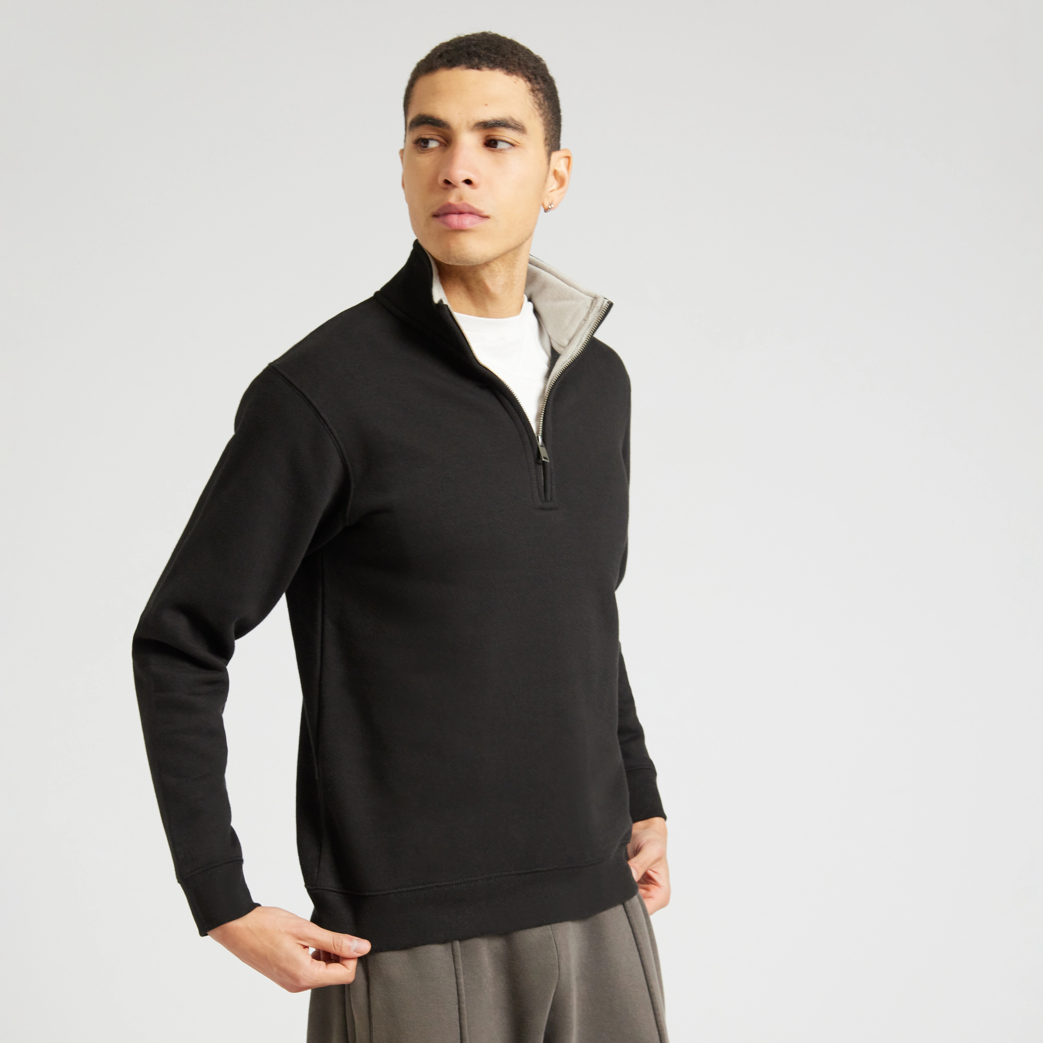 W75_Black_Grey_Mist_10