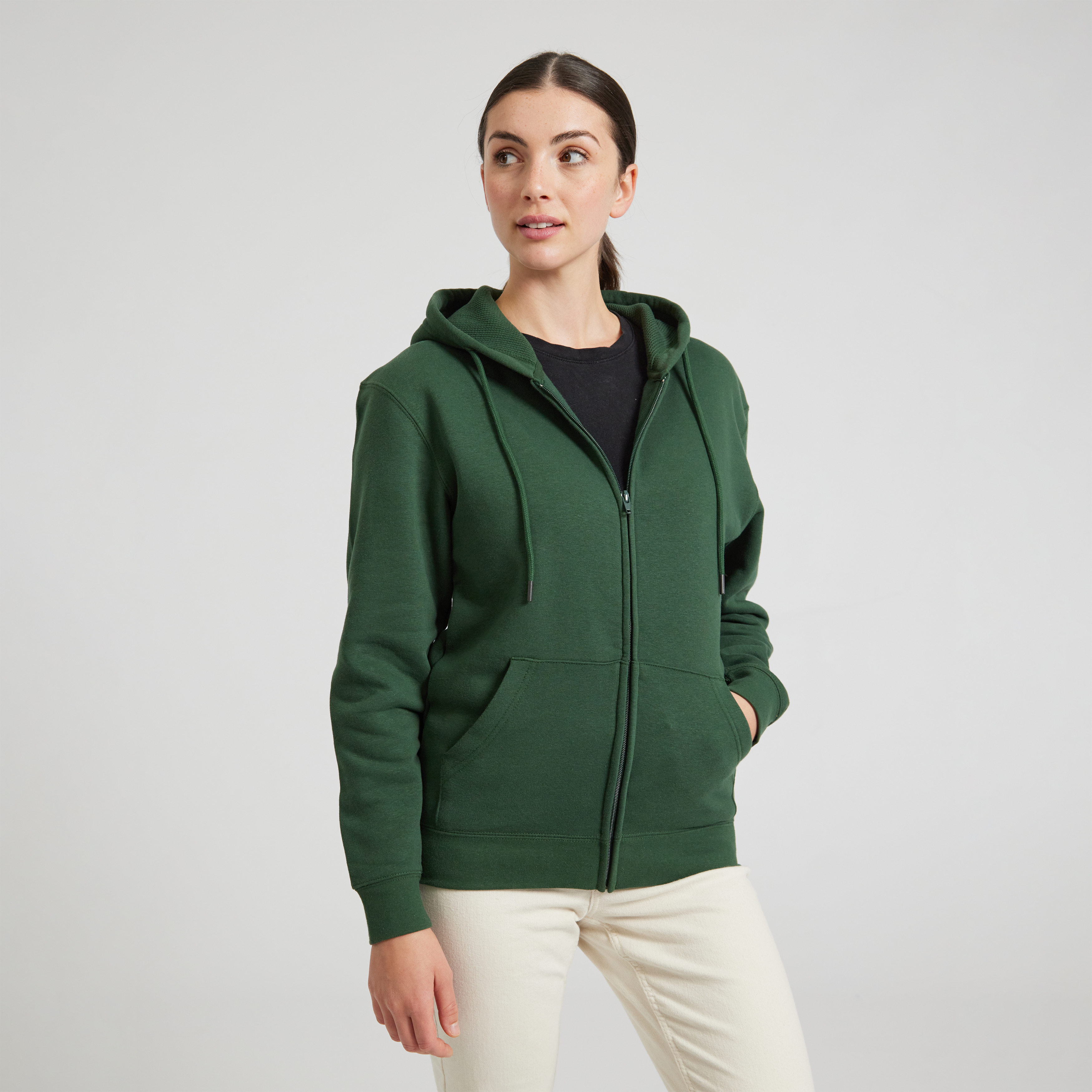 CR04_v2_Forest_female_front_closed