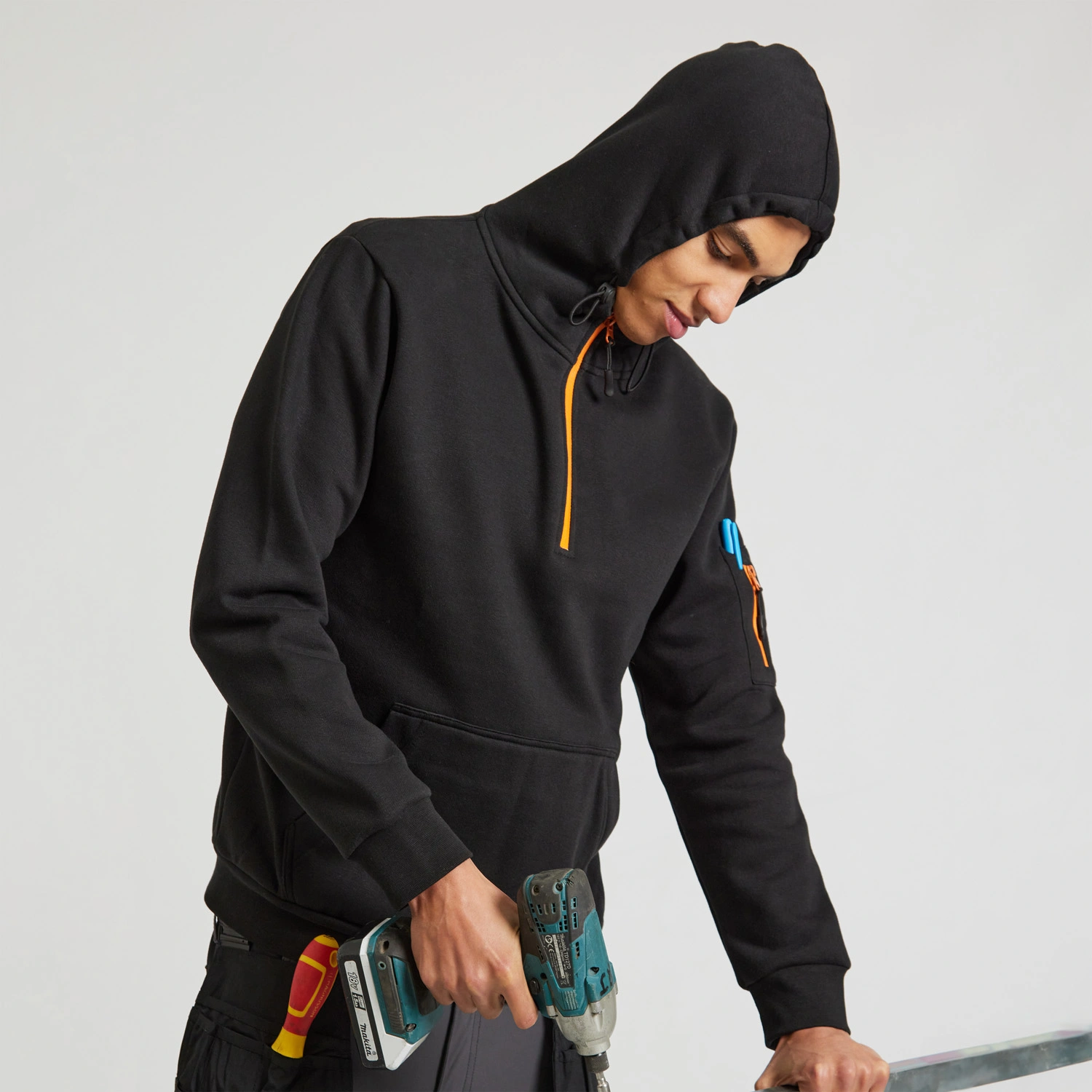 CR06_Black_Neon_Orange_2228