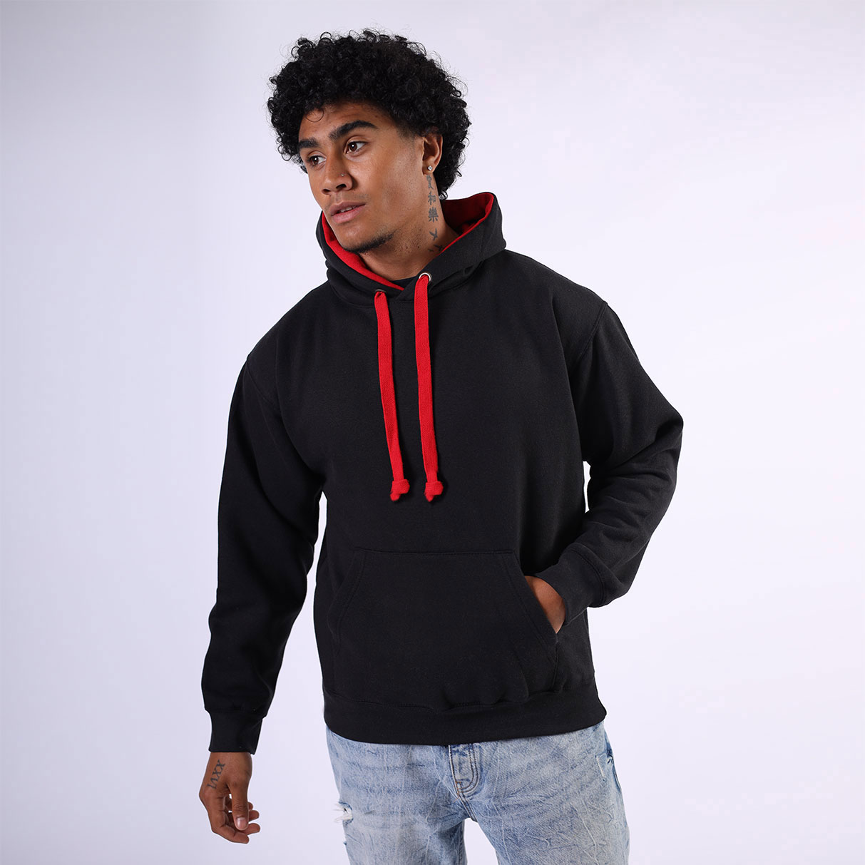 W73 Black / Red Male Front