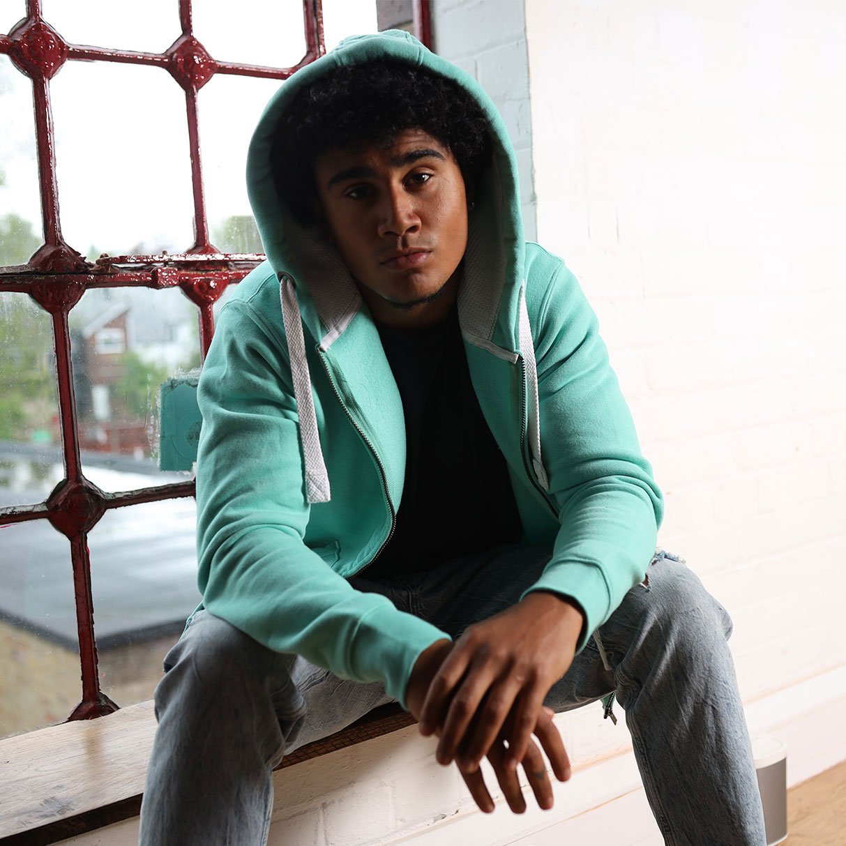 W81PF Gumdrop Male Front Casual