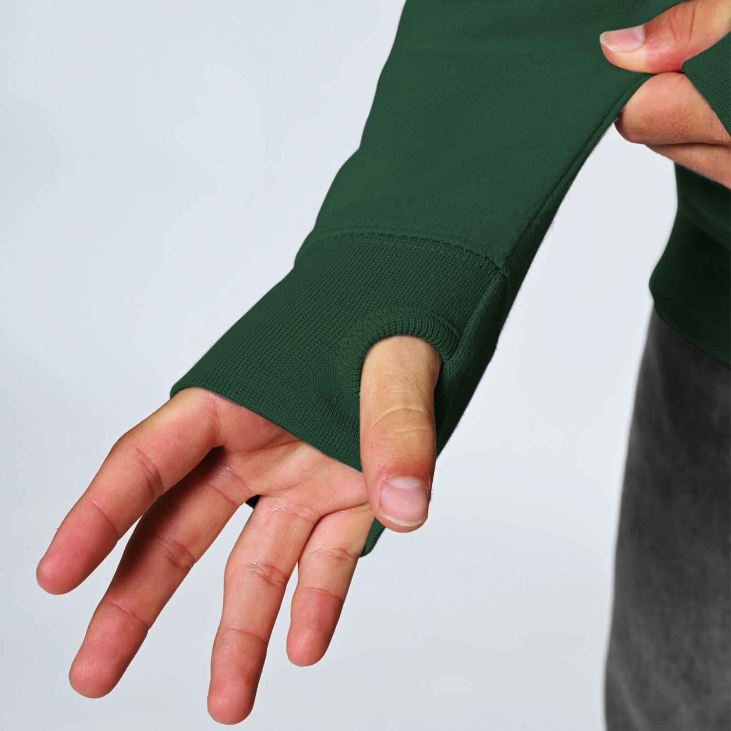 W81PF Thumbhole